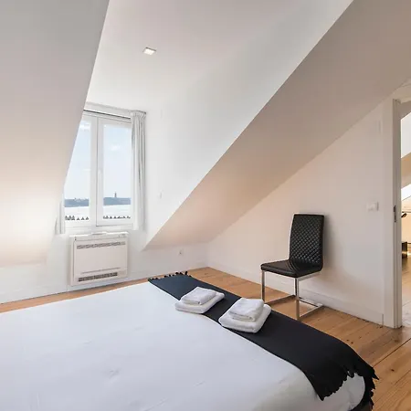 Lovelystay - Baixa River View Loft Apartman Lisboa